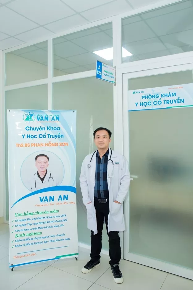 Tại phòng khám Y học Cổ truyền, Bệnh viện Đa khoa Vạn An